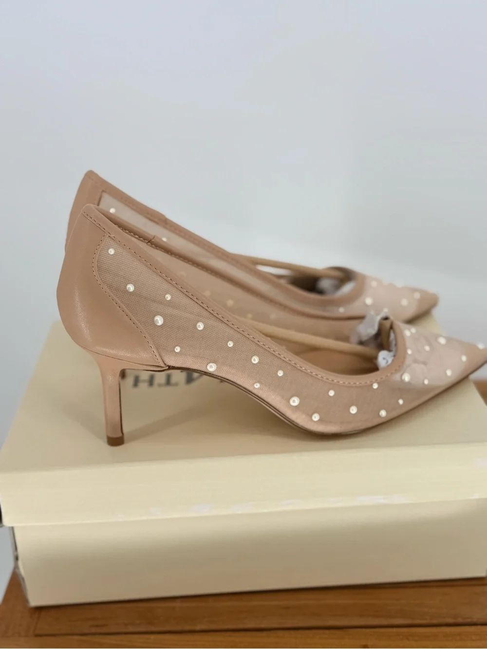 NEW Nine West Blush Pearl-Studded Pointed Toe Flats SIZE 8